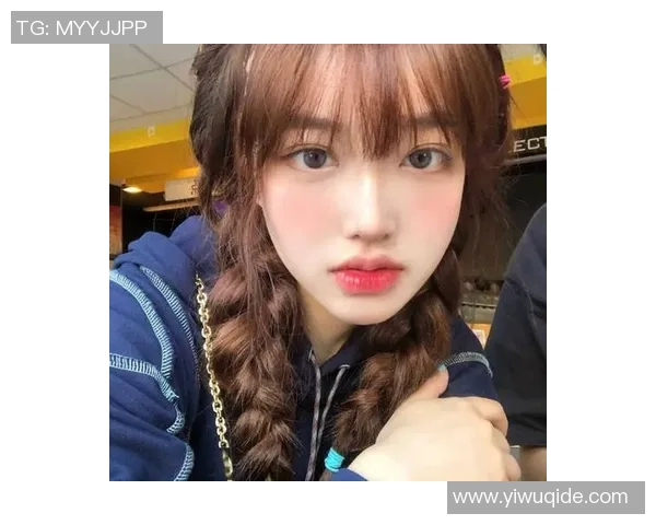 全员足球明星合照头像女神级颜值展现团队风采与个性魅力